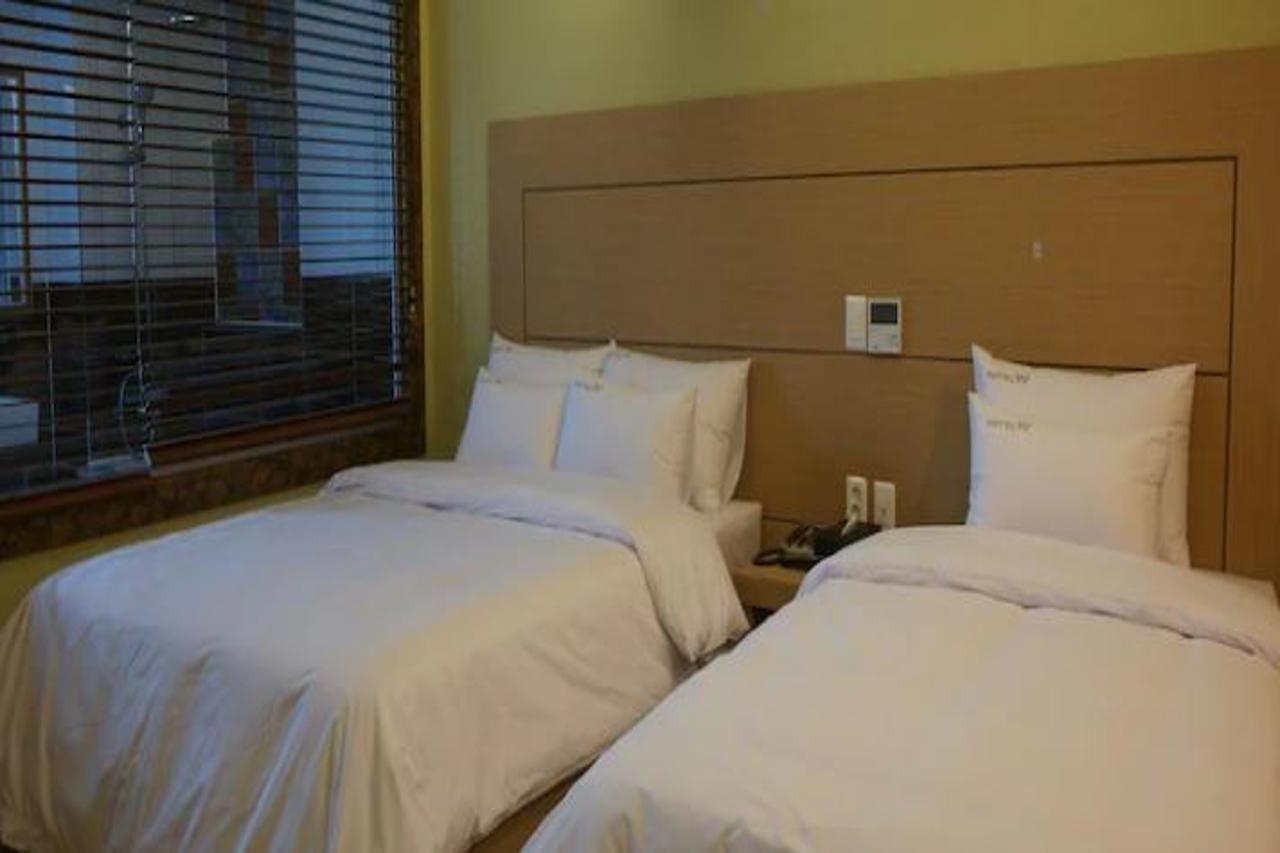 Hotel W ShinЧеджудо Экстерьер фото